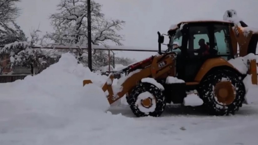 თოვლმა უკვე ნახევარ მეტრს მიაღწია – რა მდგომარეობაა საქართველოს რეგიონებში