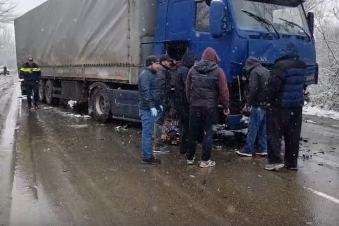 ავტოსაგზაო შემთხვევა რუსთავი-თბილისის გზაზე – არის მსხვერპლი