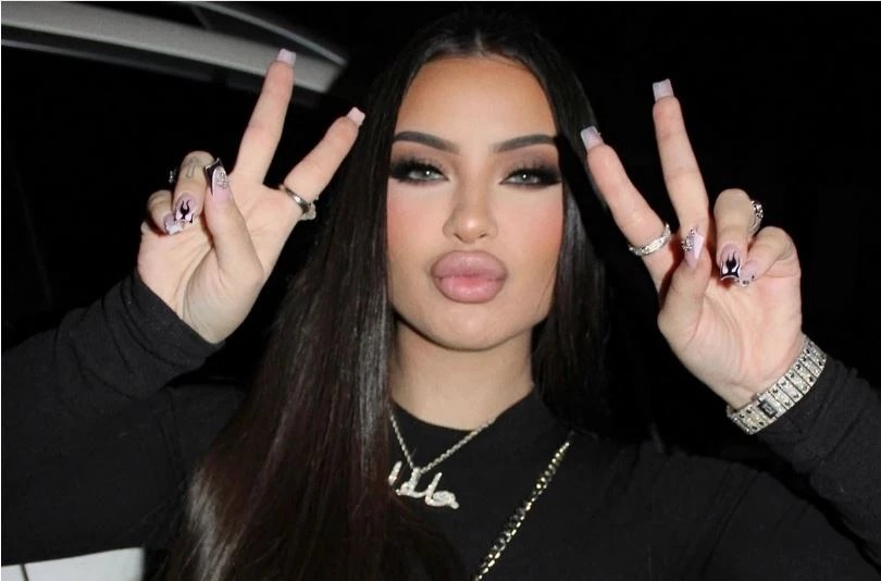 22 წლის ცნობილი მომღერალი მანქანაში ჩაცხრილეს