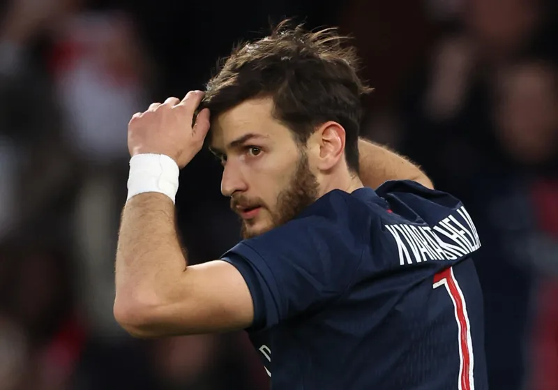 ინგლისური გრანდი კვარაცხელიას სენსაციურ ტრანსფერისთვის ემზადება